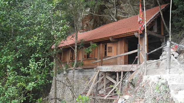 10  địa điểm du lịch tâm linh nổi tiếng tại tp. uông bí, quảng ninh