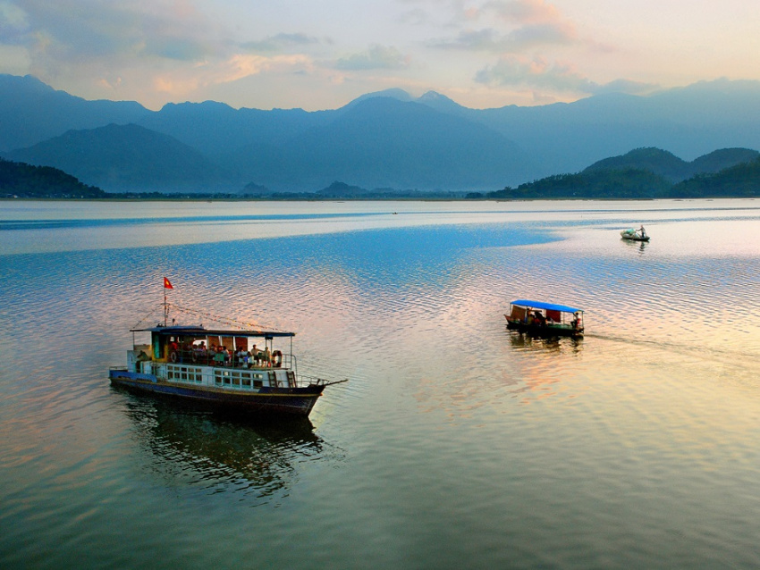 Vẻ đẹp của hồ Núi Cốc – Thái Nguyên