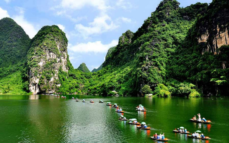 10  Địa điểm du lịch lý tưởng cuối tuần ở tỉnh Ninh Bình