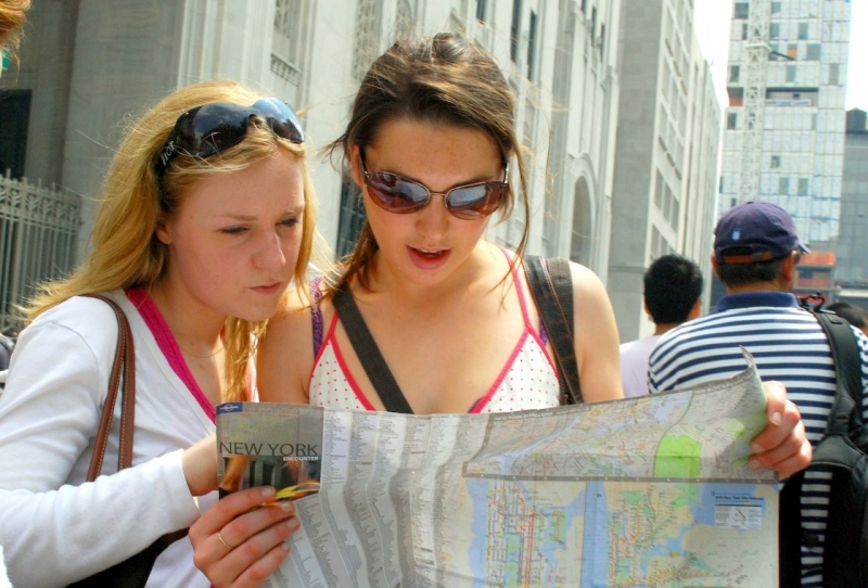 9  bí quyết giúp bạn đi du lịch khi không biết tiếng nước ngoài