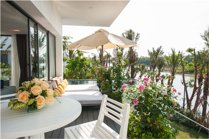 flamingo đại lải resort, hồ đại lải, khách sạn, biệt thự tràn ngập hoa hồng bên hồ đại lải