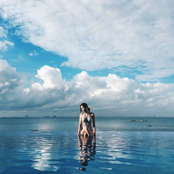 Thổi bay ’40 độ ngày hè’ với top bể bơi tràn bờ mới toanh ‘đẹp ảo diệu’