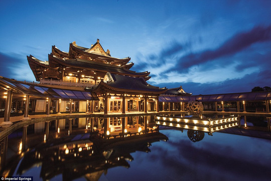 imperial spring hotel, khách sạn, khách sạn siêu sang, rộng hơn cả công quốc monaco