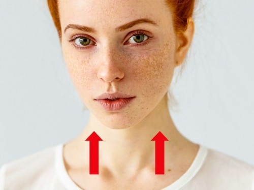 10 Cách hiệu quả để làm cho cổ của bạn trông tuyệt vời hơn