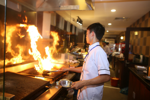 ăn uống, nhà hàng, không gian ẩm thực ngũ hành mới lạ cho du khách tại đà nẵng