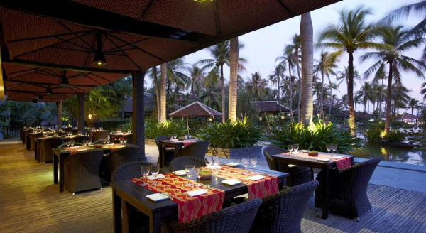 khách sạn, khach san phan thiet, không gian xanh tại ‘tòa nhà nhiệt đới’ anantara resort & spa