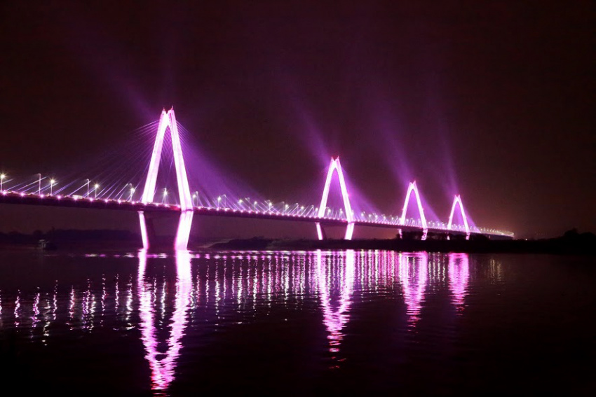 nhật tân – cây cầu triệu gam màu tại thủ đô