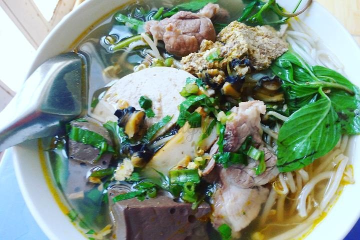 8  quán bún riêu ngon nhất ở cần thơ