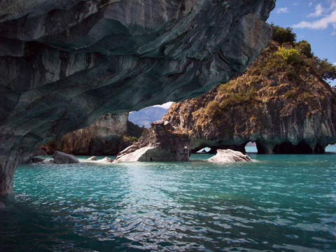 Chiêm ngưỡng tuyệt tác hang động đá cẩm thạch ở Chile