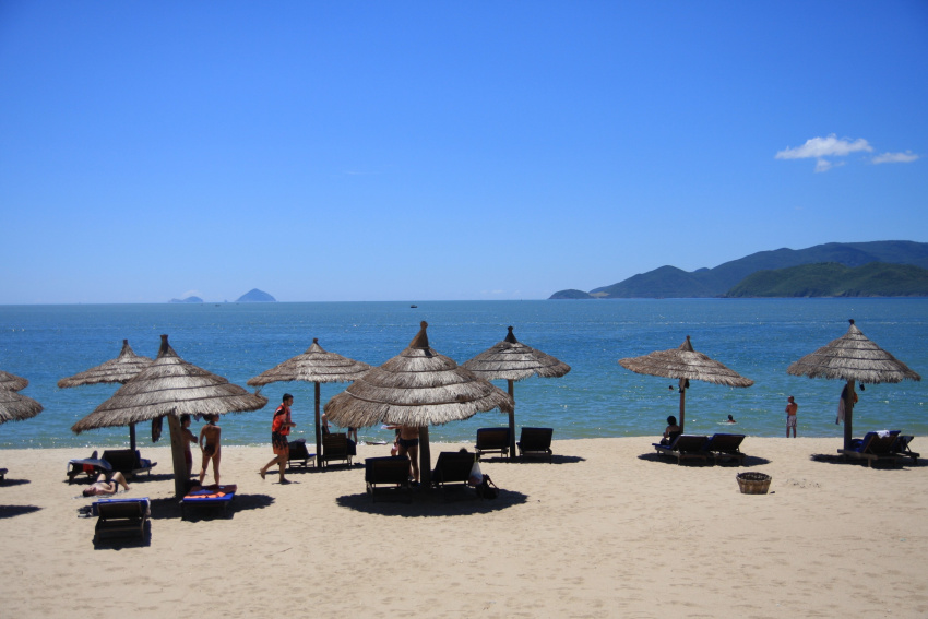 Đừng lỡ hẹn với 6 bãi biển đẹp hàng đầu Việt Nam đang hot vào lúc chớm hè này