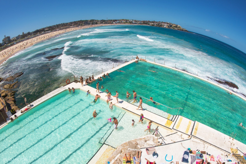 bondi icebergs pool, quá đã với “hồ bơi nước mặn” lưng chừng giữa biển thu hút du khách