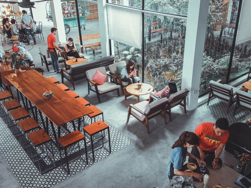 10 Quán Cafe có không gian rộng đẹp nhất Đà Nẵng - ALONGWALKER