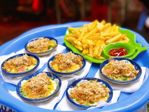 12 món ăn vặt không nên bỏ lỡ tại phố Hàng Bông, Hà Nội