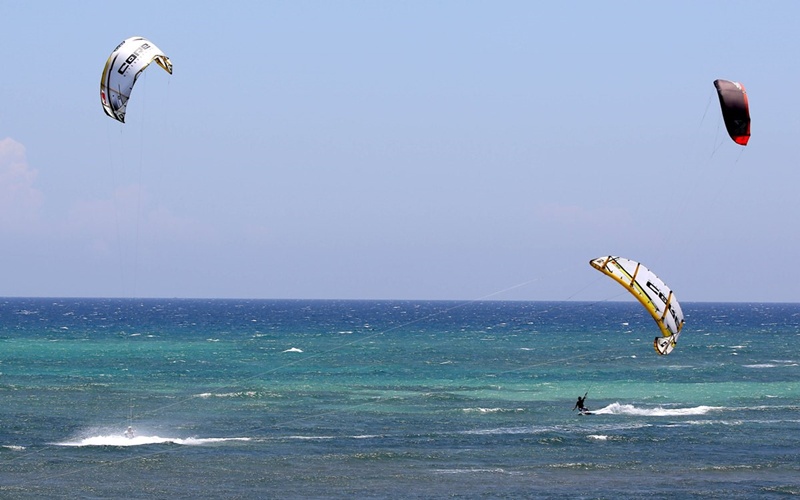 điểm đến, lướt ván diều ở ninh thuận thu hút nhiều khách du lịch