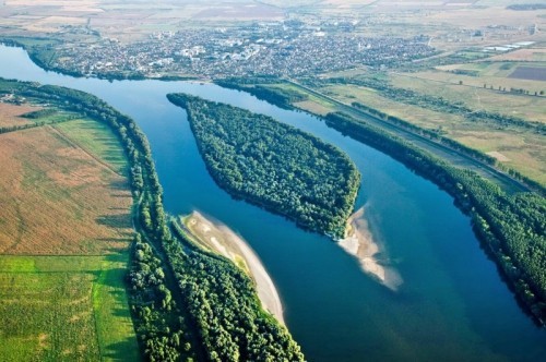 10 con sông đẹp nhất trên thế giới khiến bạn phải ngẩn ngơ