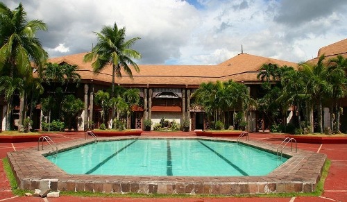 cung điện dừa, khách sạn, cung điện dừa 10 triệu usd của cựu đệ nhất phu nhân philippines