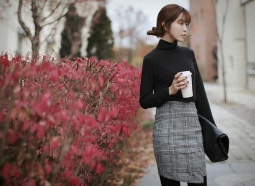 9 cách mix áo len cổ lọ cực chất cho cô nàng mùa đông