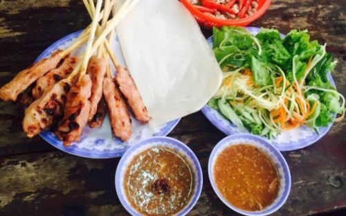 Top 10 quán bánh căn ngon nhất Sài Gòn