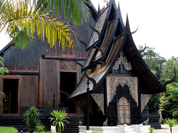 Du lịch Thái Lan nhớ ghé thăm 3 ngôi chùa 3 sắc màu tại Chiang Rai