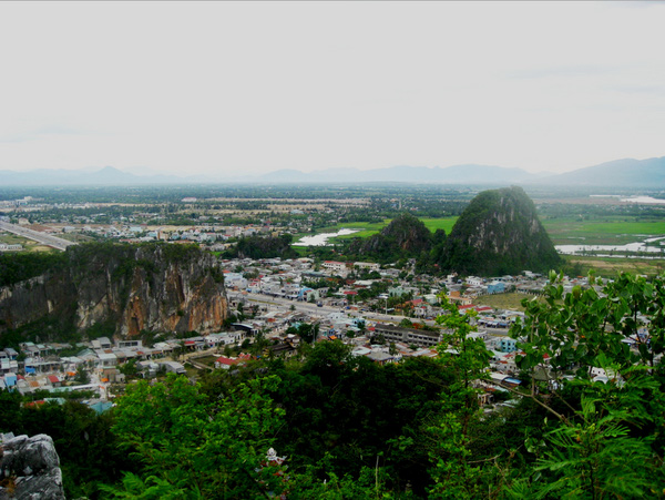 du lịch đà nẵng, đà nẵng về đêm, đi đâu đà nẵng, điểm đến, đỉnh bàn cờ, ngũ hành sơn, vòng xoay sun wheel, 3 địa điểm tuyệt vời để ngắm toàn cảnh đà nẵng từ trên cao