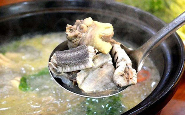 trải nghiệm các món ăn được chế biến từ rắn mang hương vị miền tây
