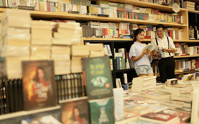Khám phá nhà sách cá chép tại Hà Nội - Địa điểm lý tưởng đọc sách và sống ảo