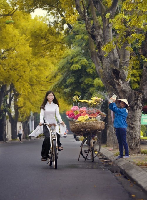 14 bài thơ hay viết về mùa thu hà nội