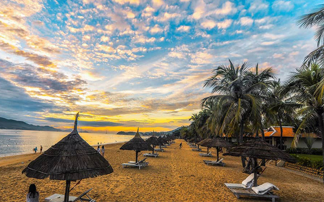 Danh sách những bãi biển Nha Trang đẹp nhất dành cho bạn