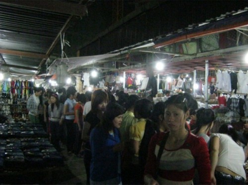 5 Chợ đêm đồ giá rẻ tại Hà Nội