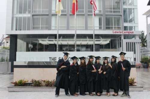 5 trường đại học nước ngoài nổi tiếng nhất ở Việt Nam