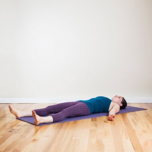 12 tư thế yoga giúp bạn ngủ ngon giấc