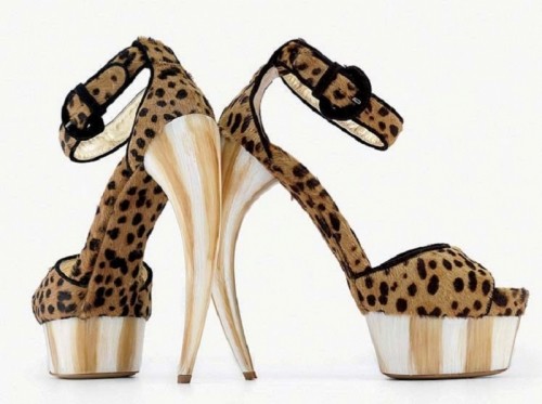 10 thương hiệu giày cho phái đẹp đắt nhất thế giới