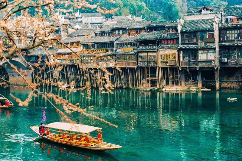 List 08 địa điểm du lịch nổi tiếng ở Trung Quốc