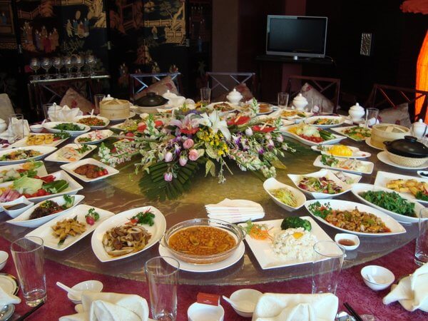 đôi nét về văn hóa trên bàn ăn của một số quốc gia châu á