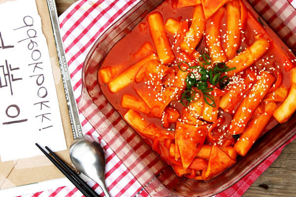 Những món ăn cay “xé” lưỡi ở Hàn Quốc nhưng du khách vẫn yêu thích