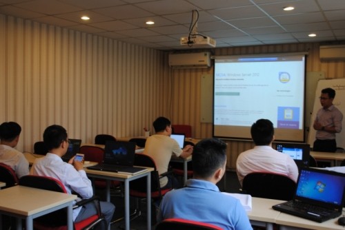 12 trung tâm chất lượng và uy tín để học lập trình tại Hà Nội