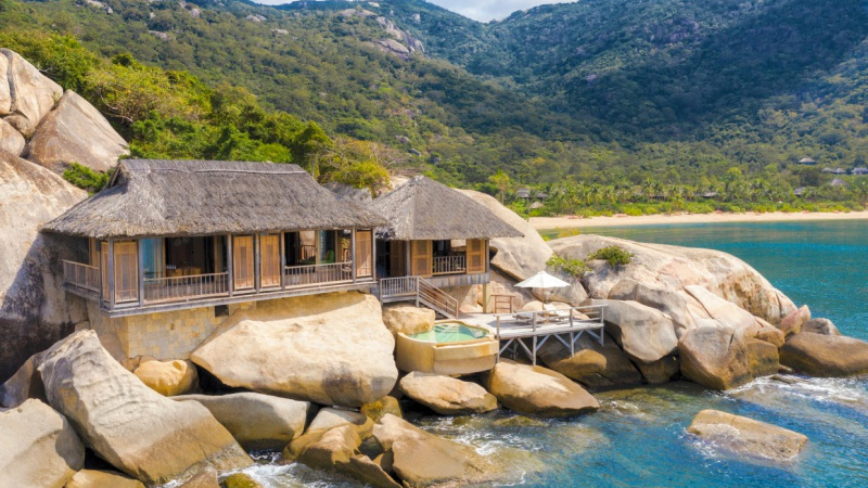 resort, 5 resorts that must be checked in along the central coast