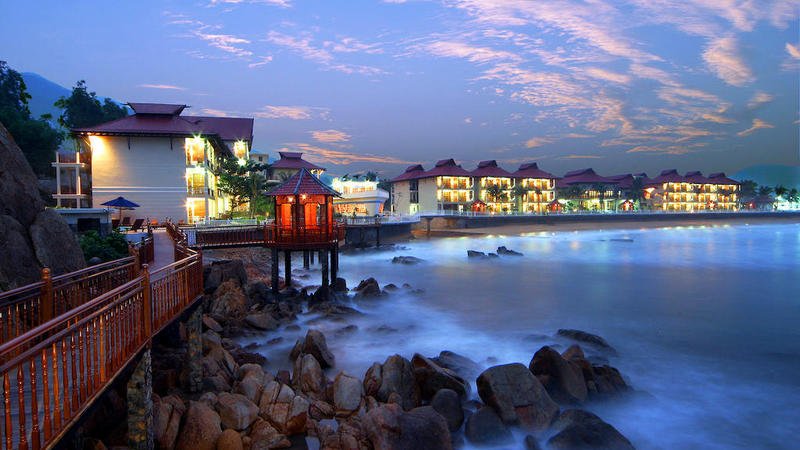 resort, 5 resorts that must be checked in along the central coast