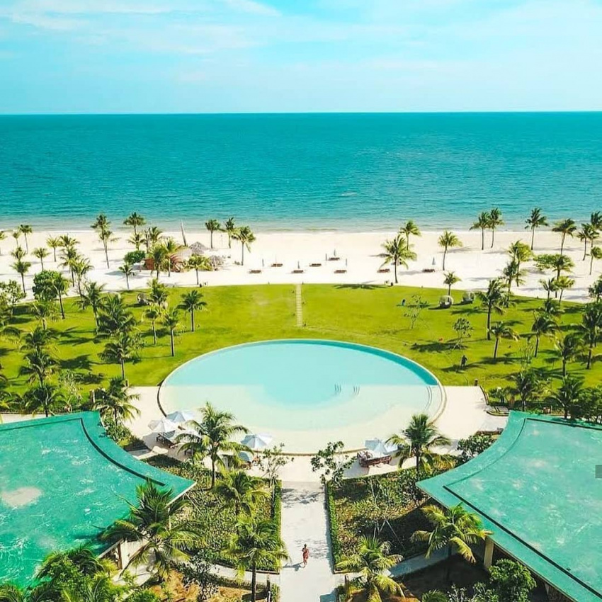 beautiful resort in phu quoc, beautiful resort of vietnam, new year's eve 2021, phu quoc, travel new year's eve, 5 luxury, fine, smooth resorts that everyone loves in phu quoc