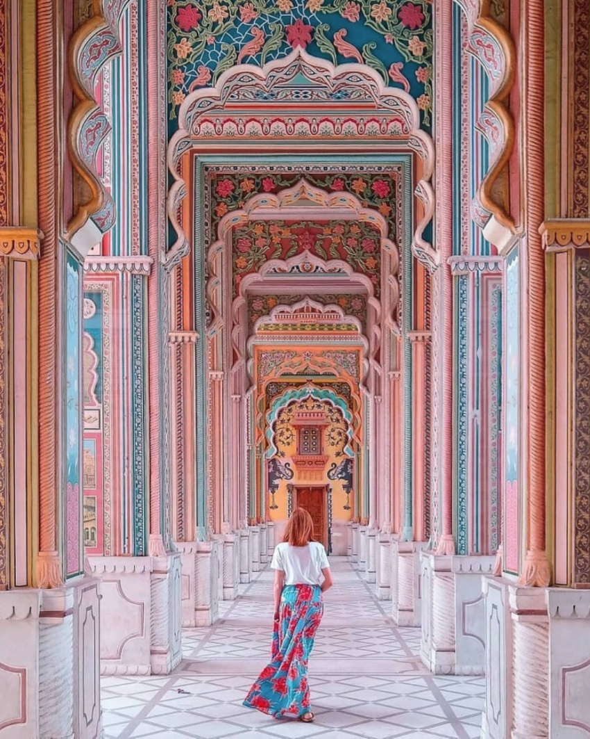 Jaipur, the gentle and poetic pink city of India