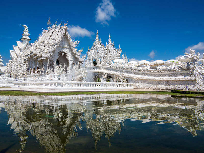 Khách du lịch ngẩn người khi chiêm ngưỡng 06 ngôi chùa đẹp nhất Thái Lan