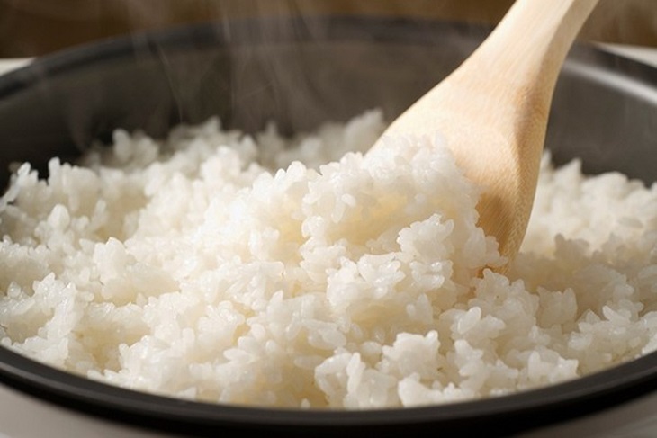How to store and heat cold rice as delicious as freshly cooked rice