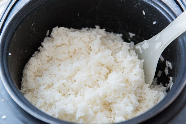 cooking tips, food preservation tips, heat up cold rice, how to, how to store and heat cold rice as delicious as freshly cooked rice