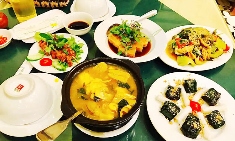 delicious restaurant in hanoi, vegetarian restaurant, top 5 vegetarian restaurants and bars in hanoi