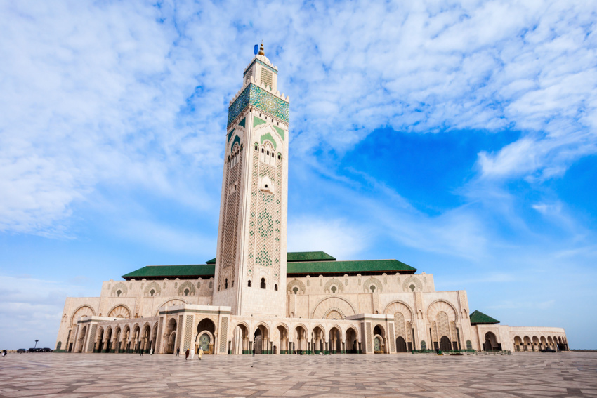 Du lịch Maroc tham quan tháp Hassan biểu tượng của thủ đô Rabat
