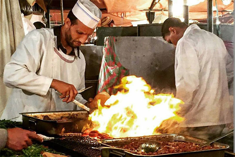 Thưởng thức ẩm thực đường phố khi du lịch Maroc