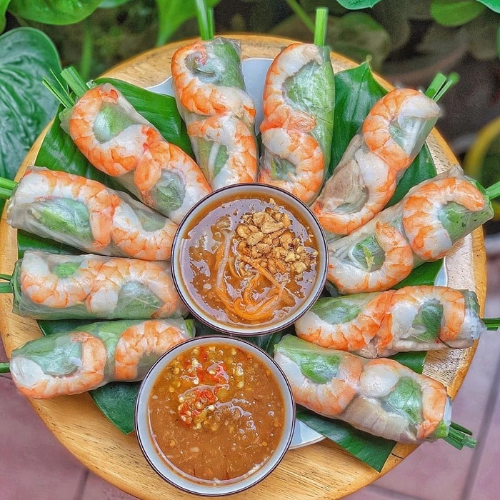 rolls, vietnamese specialties, unique dishes contribute to vietnamese cuisine setting a world record
