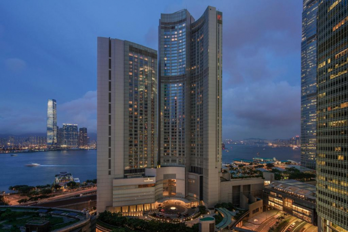 Admire the beauty of Four Seasons Hong Kong located right at Victoria Harbour