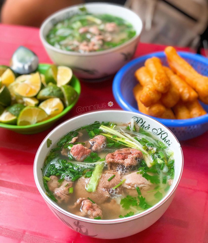 vietnamese specialties, water dish, 5 delicious water dishes, soft prices but conquering both vietnamese and western customers