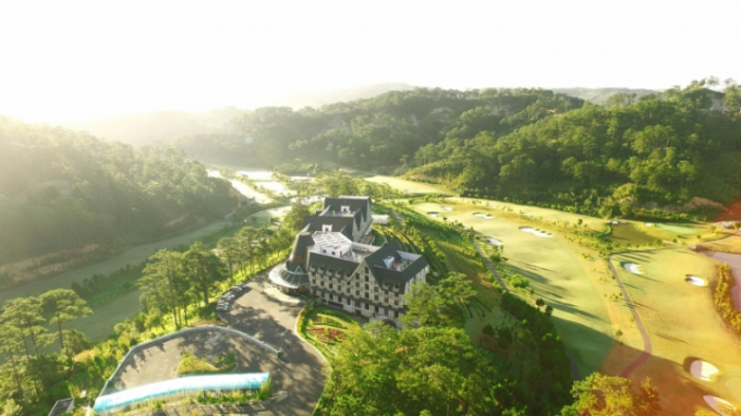 family travel, family travel resort, melia danang resort, sam tuyen lam, sea links beach resort & golf, pocket 3 resorts with beautiful views, affordable prices, suitable for family vacations